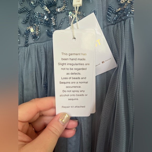 Beauut beaded gown - Picture 5 of 6